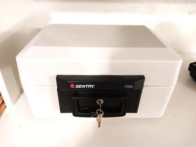 SENTRY FIREPROOF SAFE WITH KEYS