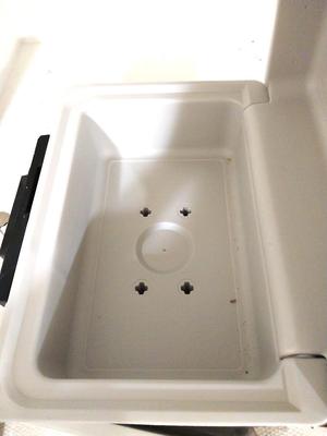 SENTRY FIREPROOF SAFE WITH KEYS