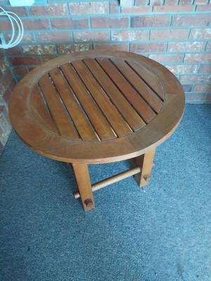 WOODEN OUTDOOR ROUND SIDE TABLE