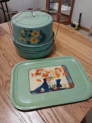 VINTAGE CAKE CARRIER AND TRAY