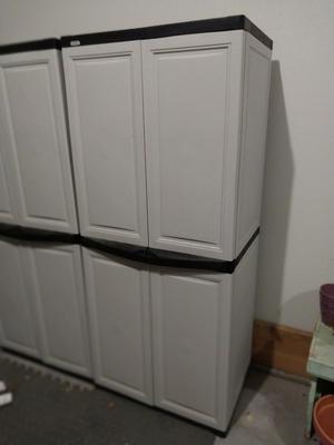 STORAGE CABINET DOUBLE DOORS TOP/BOTTOM
