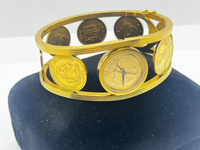 LOT 7: Franklin Mint Goldtone Golden Caribbean 22K Electroplated "1987" Coin Bangle Watch