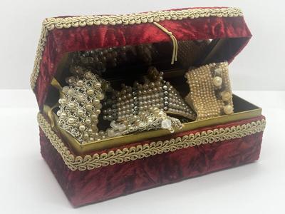 LOT 41: Vintage Pearl Collars and Velvet Box