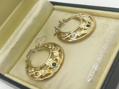 LOT 49: Solvar Sterling Silver Good Luck Irish Claddagh Pierced Earring