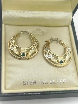 LOT 49: Solvar Sterling Silver Good Luck Irish Claddagh Pierced Earring
