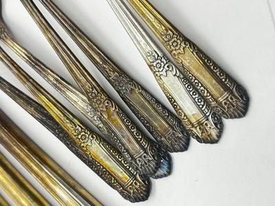PRICE LOT 58: Vintage Silver Flatware - Forks and Spoons Total 393.93 Grams