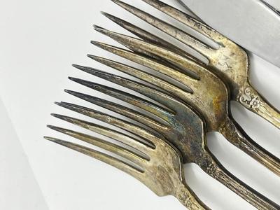 PRICE LOT 58: Vintage Silver Flatware - Forks and Spoons Total 393.93 Grams