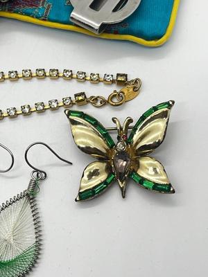 LOT 59: Assorted Treasures: Czech Art Glass "Dragon's Breath" Bracelet, Handpainted Wooden Box, 1904 Penny and Much More!