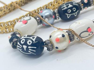 LOT 59: Assorted Treasures: Czech Art Glass "Dragon's Breath" Bracelet, Handpainted Wooden Box, 1904 Penny and Much More!