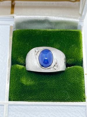 LOT 84: 14K White Gold and Blue Star Sapphire Ring - Size 7 - 8.59 GTW