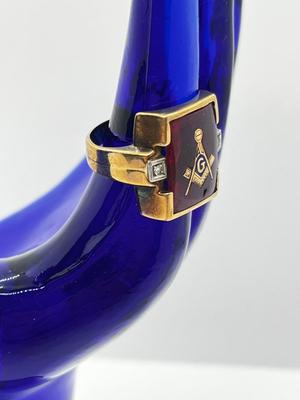 LOT 91: 10K Yellow Gold Masonic Ring - Size 8 -6.19 GTW