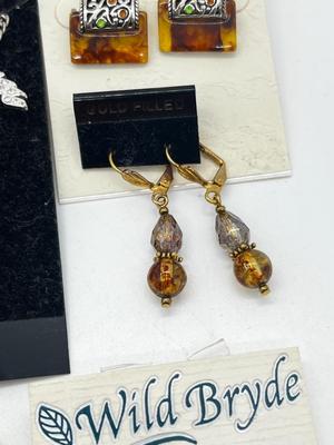 LOT 97: Assorted New In Package Jewelry