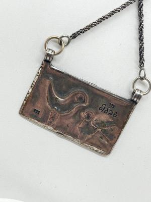 LOT 100: 925 Pendant Necklace and Silver Inlay Pierced Earrings - 11.2 GTW