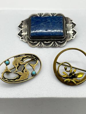 LOT 118: Vintage Silverplate and Blue Brooch Plus Two Antique Brass Pins