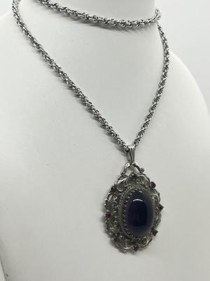 LOT 134: Magnificent Moody Pendant On 20" Chain