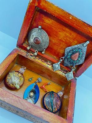 LOT 146: Three Art Glass Pendants, Tiny Jade Pendant, Branch Coral Pendant, Cinnabar Round Pendant and More!