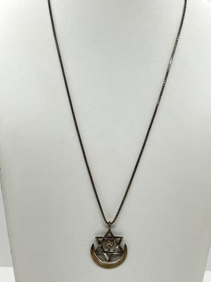 LOT 157: Sterling Silver Star of David Coexist Peace Pendant on 18" 925 Chain - 4.9 GTW