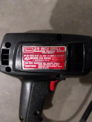 CRAFTSMAN 3/8" ELECTRIC DRILL AND LOTS DRILLBITS
