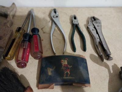 VARIETY OF HAND TOOLS