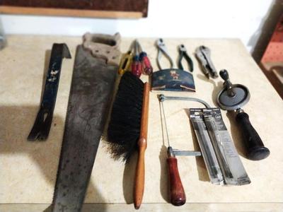 VARIETY OF HAND TOOLS