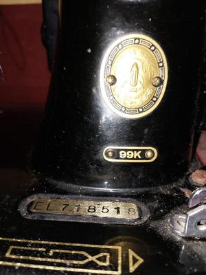 SINGER CARRY SEWING MACHINE WITH CARRIER