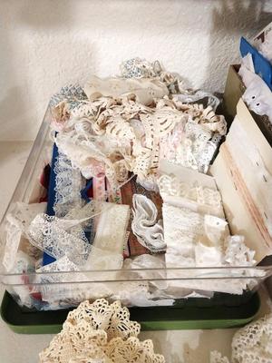 VARIETY OF LACE FOR SEWING OR CRAFT PROJECTS