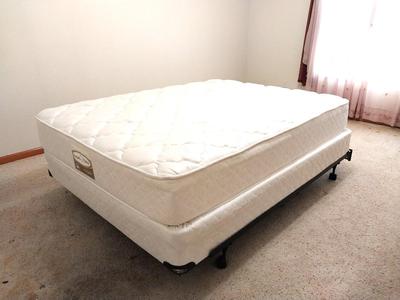 QUEEN SIZE DOCTORS CHOICE MATTRESS
