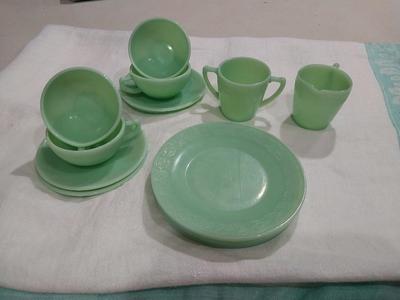 VINTAGE TABLECLOTH AND DISHES