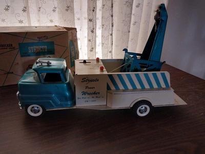 VINTAGE STRUCTO POWER WRECKER IN ORIGINAL BOX