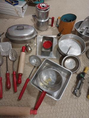 KIDS VINTAGE POTS-PANS-COOKING UTENSILS