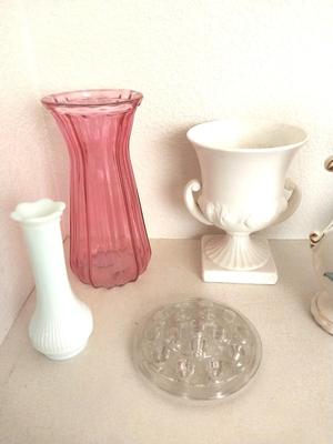 VARIETY OF VASES AND FROGG