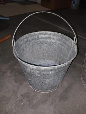 TWO GALVANIZED BUCKETS-HOSE SPRAYERS -PRUNERS AND WATER MEASUREING