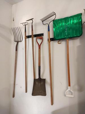 YARD TOOLS AND SNOW SHOVAL
