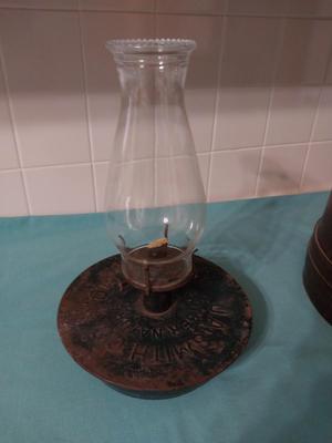 VINTAGE OIL LAMP AND WOODEN HANDELED BOX WITH LID