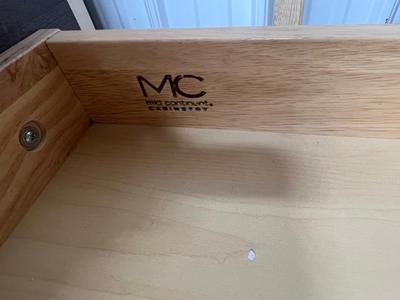 2 sets of Midcontinent cabinetry cabinets