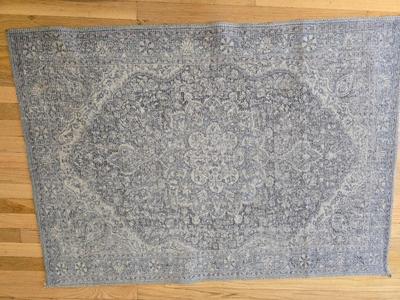 Surya Flower Medallion Grey/Blue 3' 3" x 4' 5" Area rug