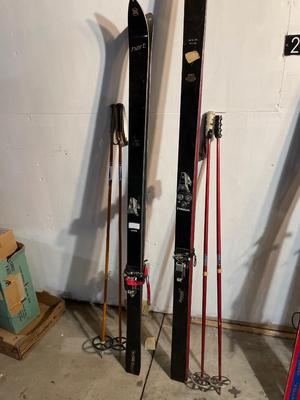 Vintage Hart skis & poles