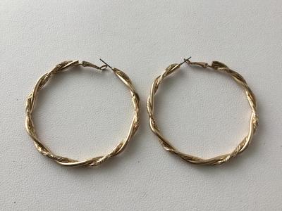 Unmarked gold tone statement hoop earrings