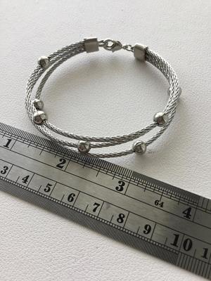 Beautiful silver tone fashion bracelet