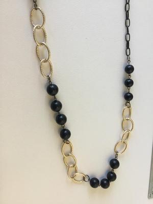 Beautiful fashion black beaded necklace