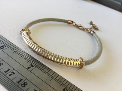 Beautiful gold tone soft material fashionable bracelet