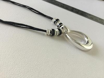 Beautiful fashion necklace