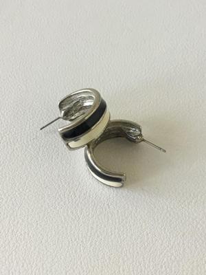 Enamel type small hoop earrings