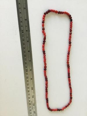 Red fashion beaded necklace