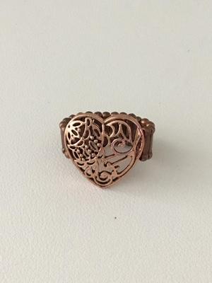 Beautiful stretchy adjustable fashion ring