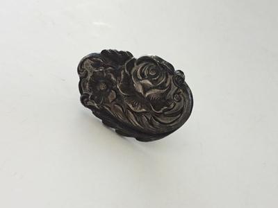 10 F. Marked vintage pin