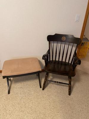 REGENTS OF THE UNIVERSITY OF MINNESOTA CHAIR AND AN OTTOMAN/BENCH