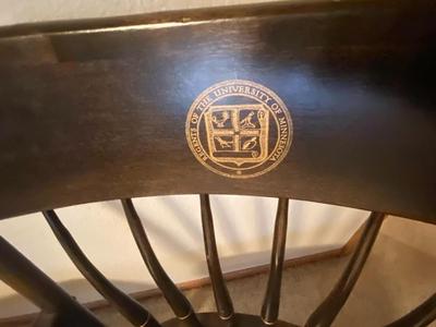 REGENTS OF THE UNIVERSITY OF MINNESOTA CHAIR AND AN OTTOMAN/BENCH
