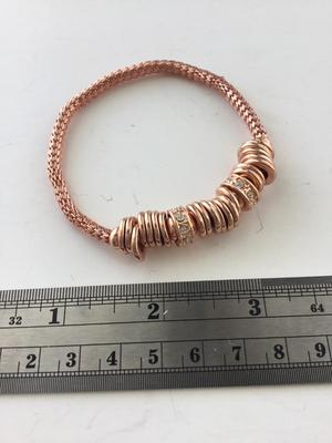 Rose gold tone stretchy fashion bracelet