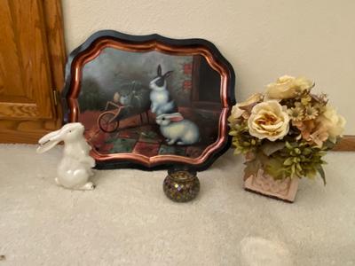 VINTAGE TOLE METAL TRAY, MOSAIC GLASS VOTIVE HOLDER, SILK FLOWERS AND A RABBIT FIGURE